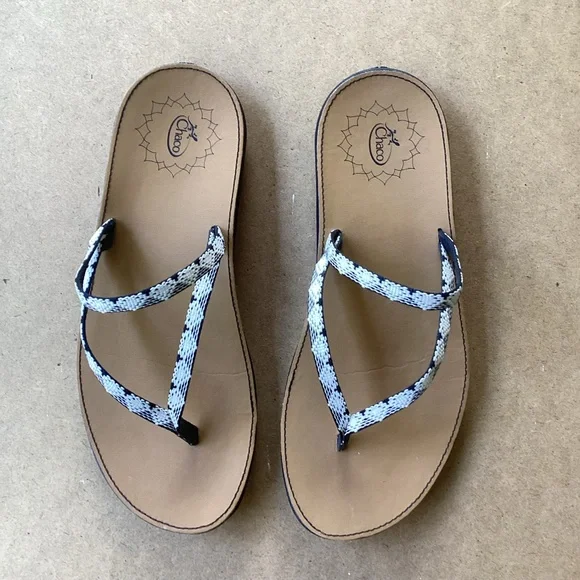 Chaco | Shoes | Chaco White And Black Sandals Size 8 | Poshmark display picture 3